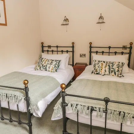 Bridgend سكيبتون